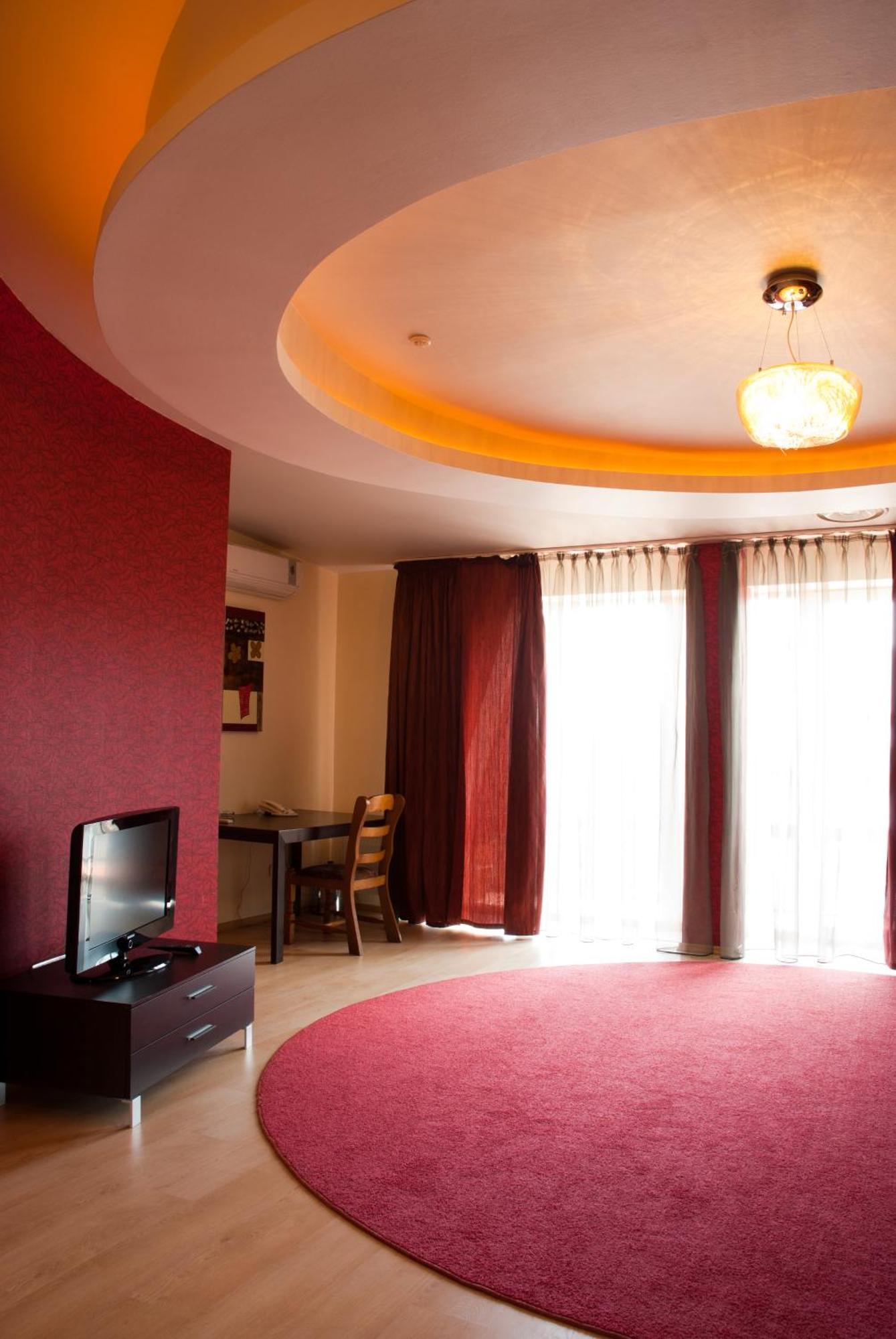 Tsentralniy Hotel Khmelʼnytsʼkyy Exterior foto