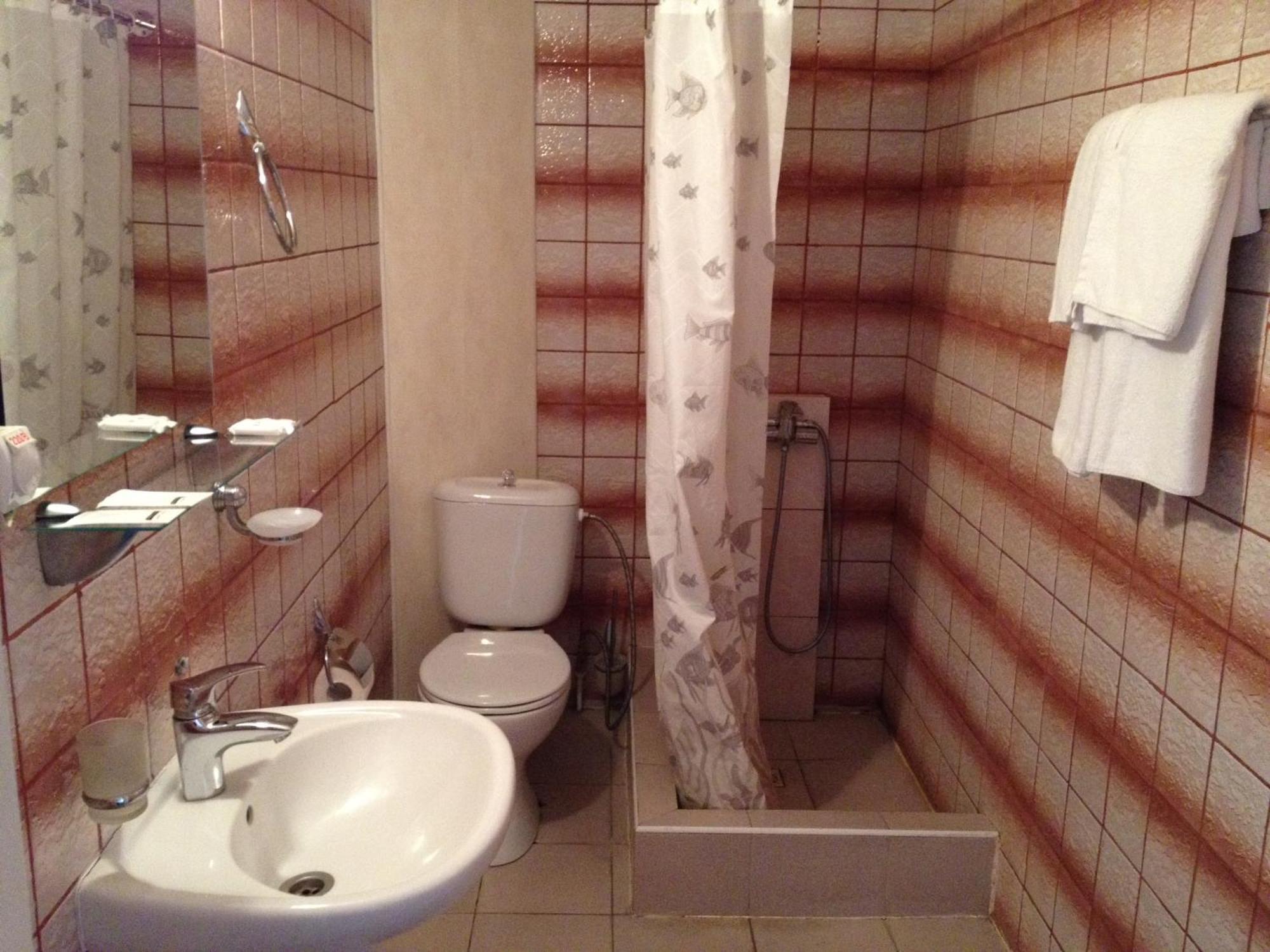 Tsentralniy Hotel Khmelʼnytsʼkyy Exterior foto