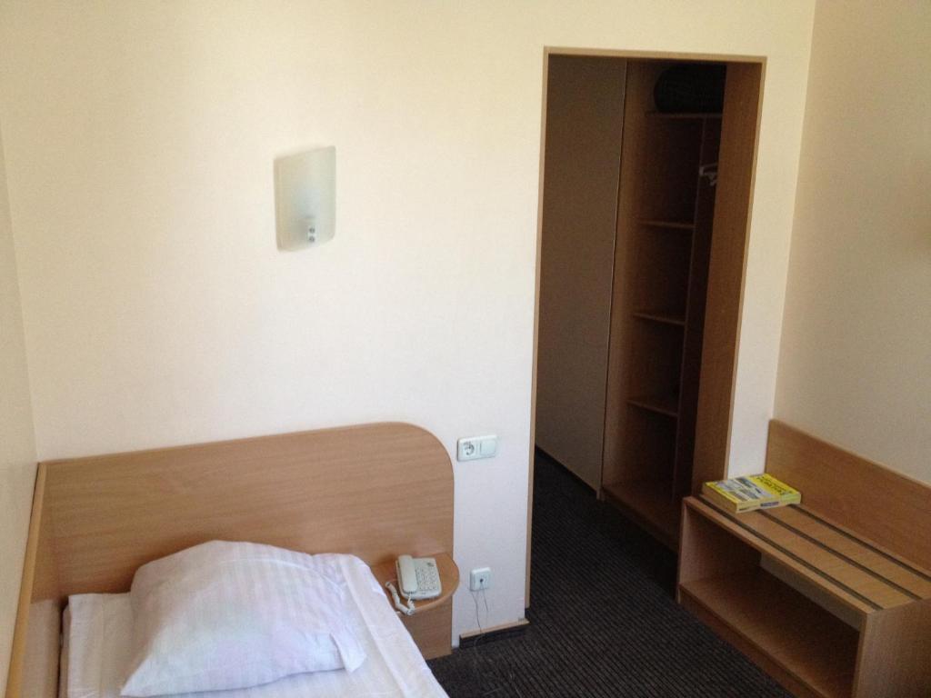 Tsentralniy Hotel Khmelʼnytsʼkyy Zimmer foto